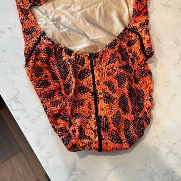 Nike orange black cutout snake print swimsuit swim meet PE class classic style - Picture 9 of 12